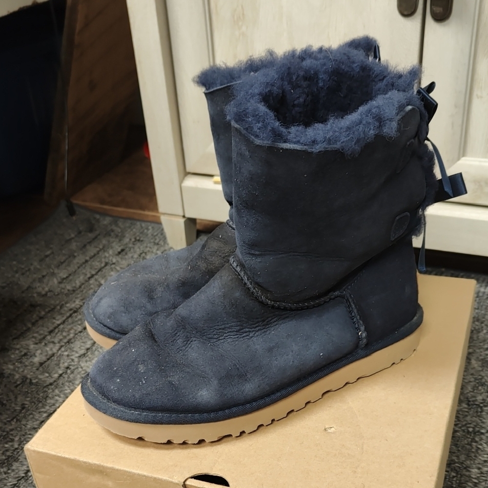 Cozy Navy Shearling Boots